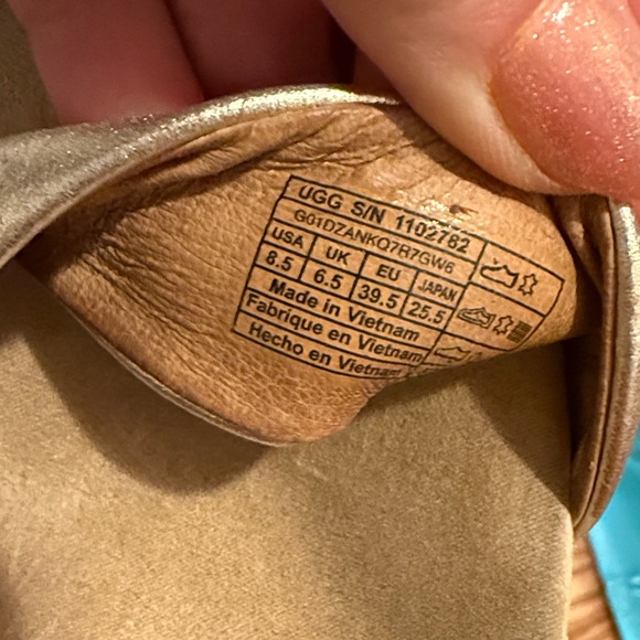 UGG Metallic Gold Leather Ankle-Strap Sandals - Picture 9 of 9